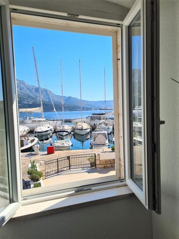 Appartamento Waterfront Studio Overlooking The Old City Korčula Esterno foto